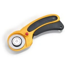 Olfa 45mm Deluxe Rotary Cutter - Offer -Arts and Crafts 45mm ergonomic rotary cutter p611393 3
